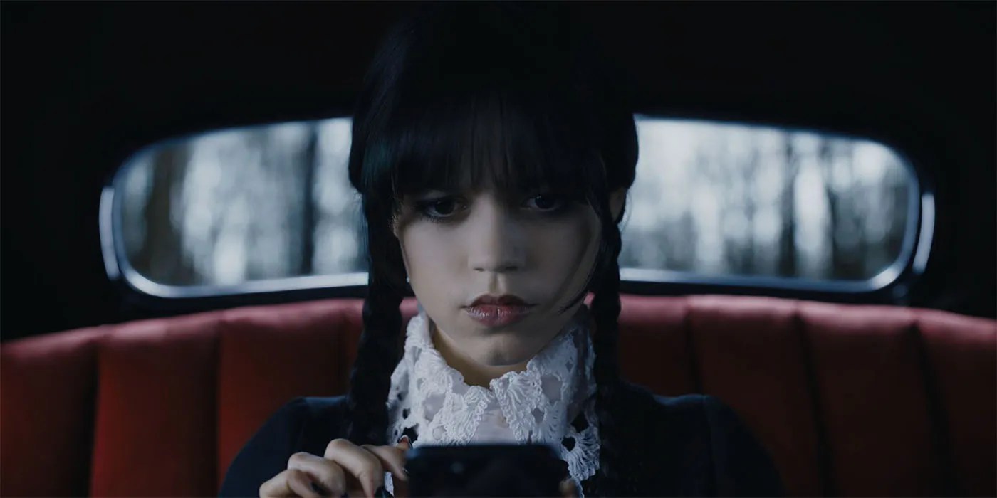 Did Jenna Ortega Really Not Blink At All In Wednesday?!(025)
