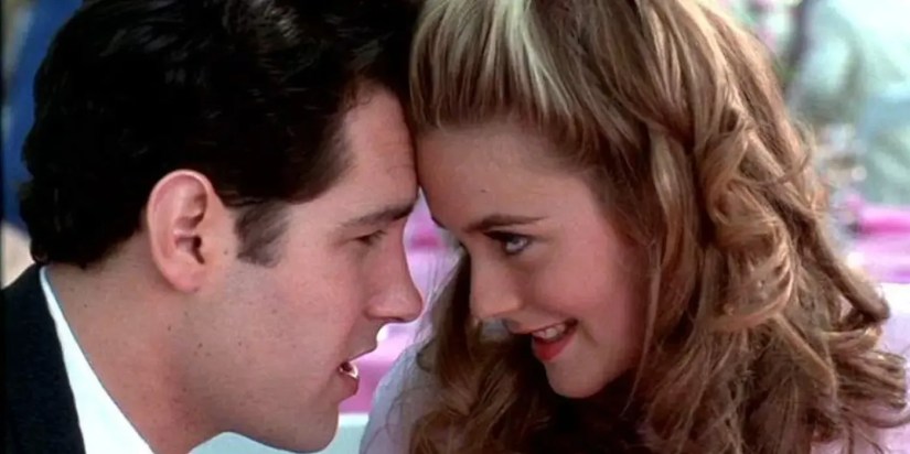 Cher (Alicia Silverstone) and Josh (Paul Rudd) with their foreheads pressed together in Clueless