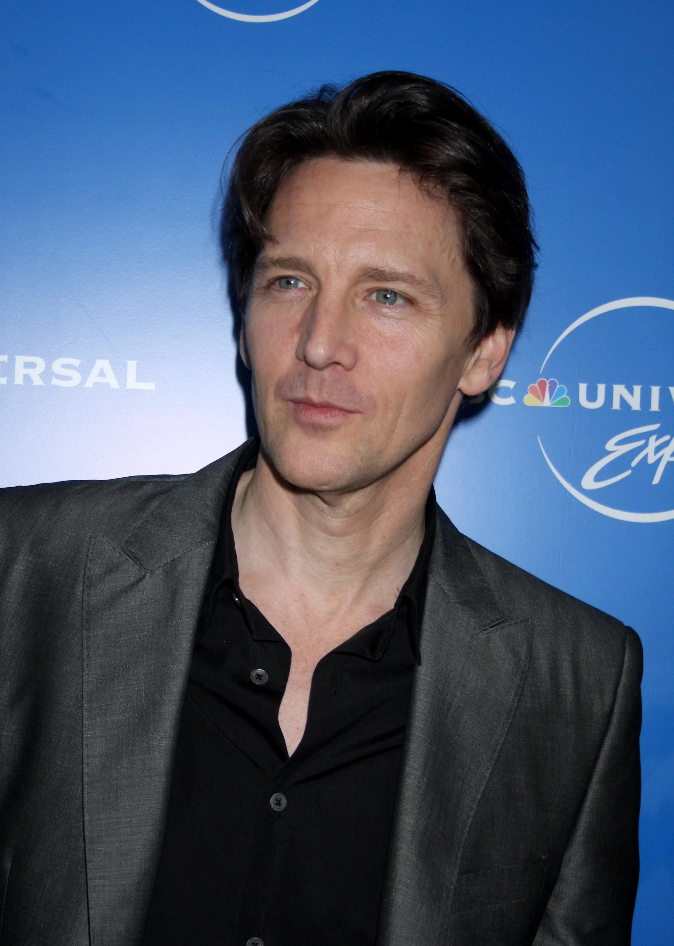 Weekend At Bernie's Summary and Synopsis