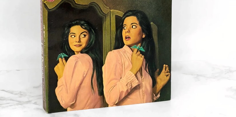 Cover crop of Stranger with my Face by Lois Duncan