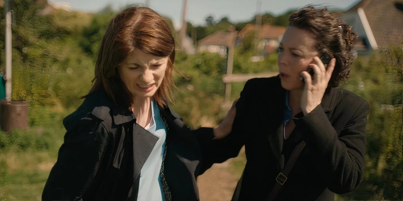 Ellie helping Beth walk through a field to get home as she goes into labor in Broadchurch season 2, episode 3.