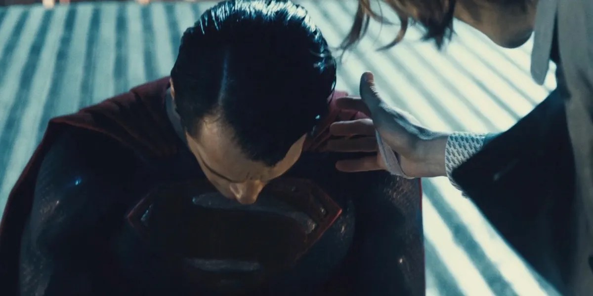 'Batman V Superman' ComicCon Trailer Analysis & Story Details