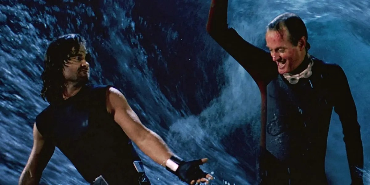 10 Special Effects Fails in Popular Movies
