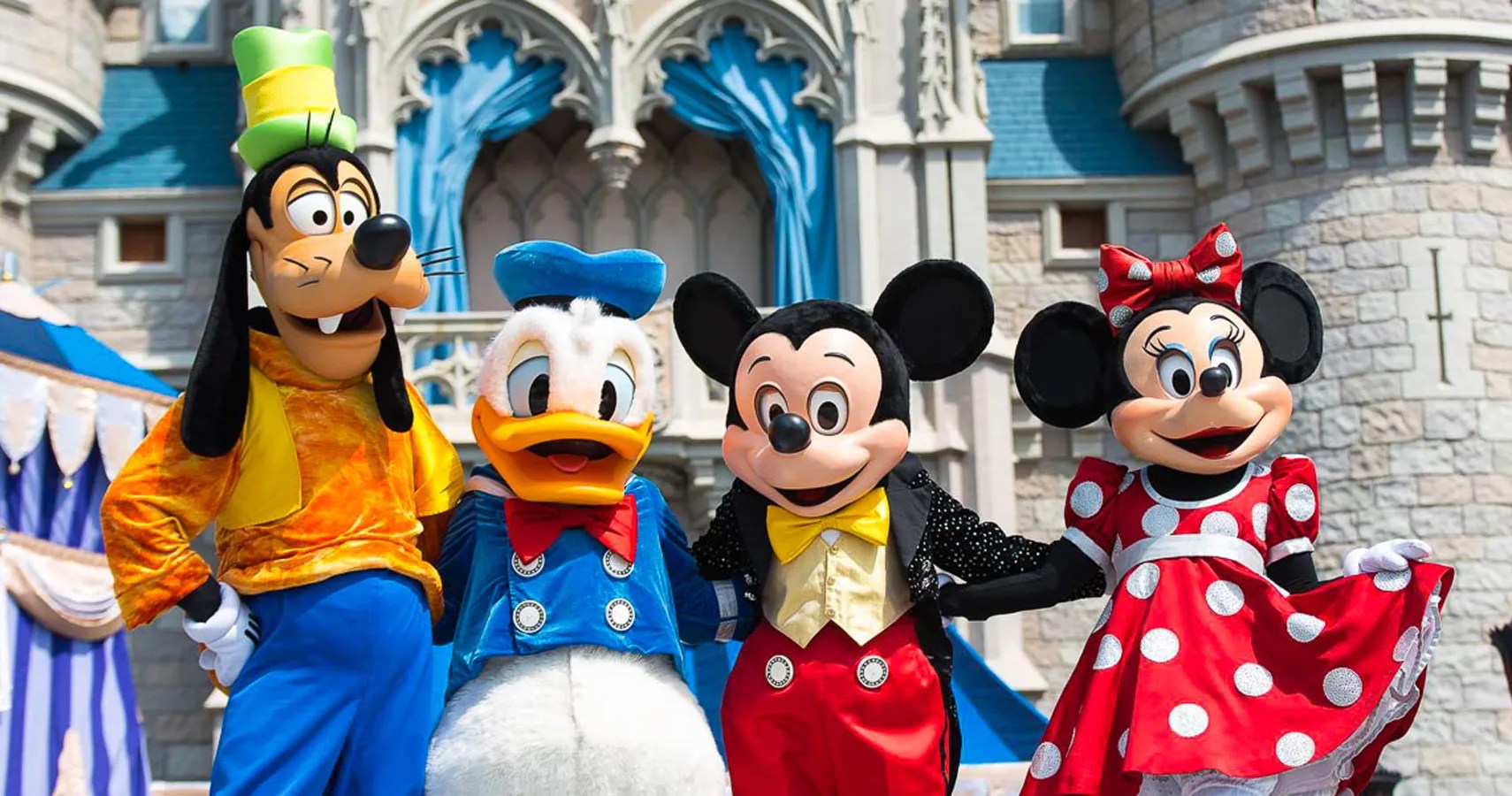 Disney 20 Ridiculous Rules Fur Characters Have To Follow At Disneyland