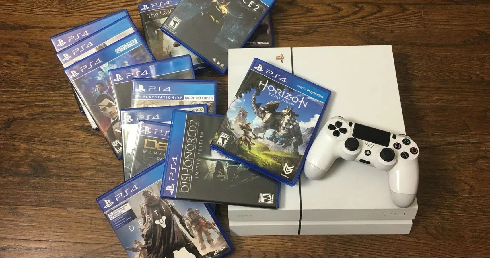 Why A PS5 With A Disc Drive Is Worth The Extra Money