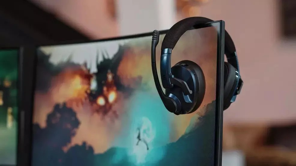 epos headset h3pro over a monitor