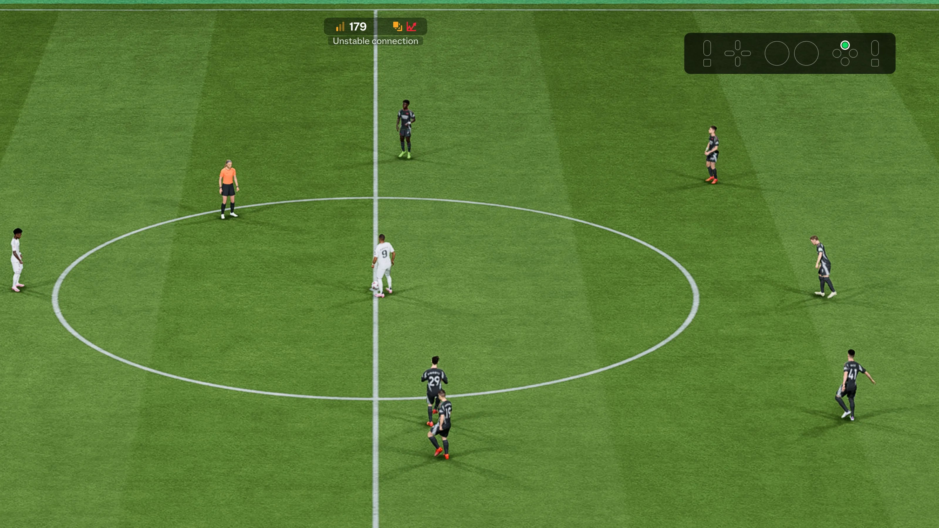 A Performance Indicator in EA FC 26 showing poor connection