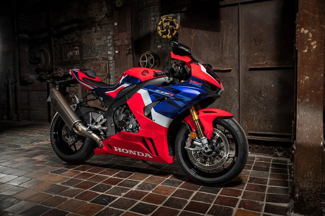10 Best Sport Bikes For Tall Riders