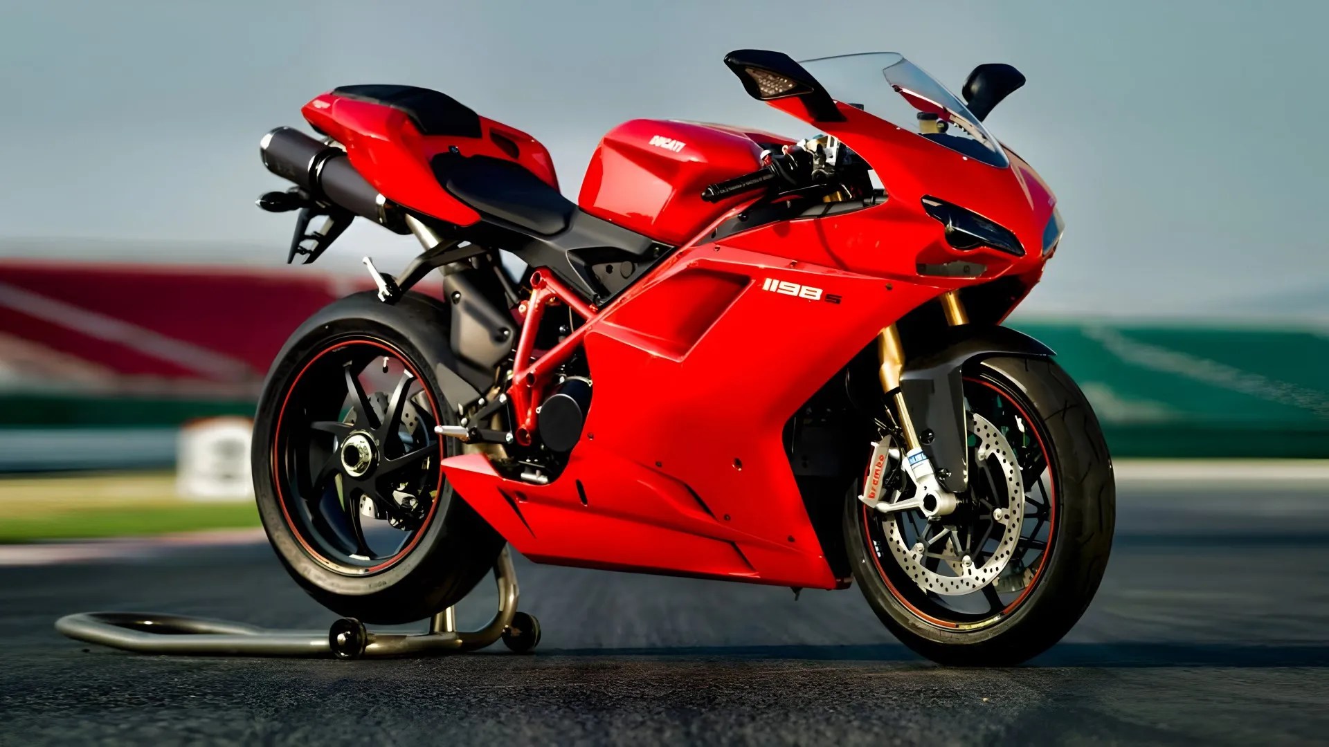10 Cheap Used Sports Bikes That Can Smoke A Suzuki Hayabusa