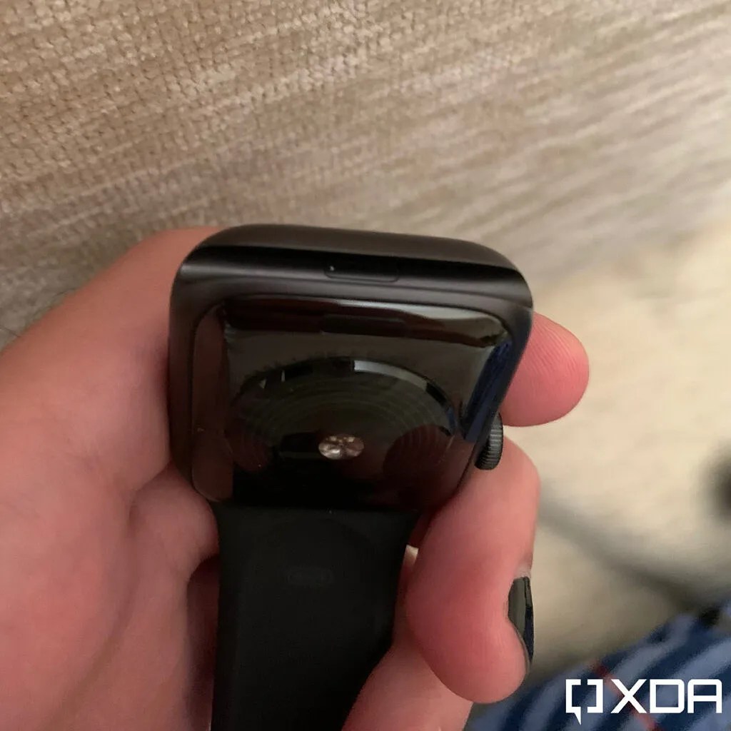 Apple Watch Series 7 gets rid of the hidden diagnostic port