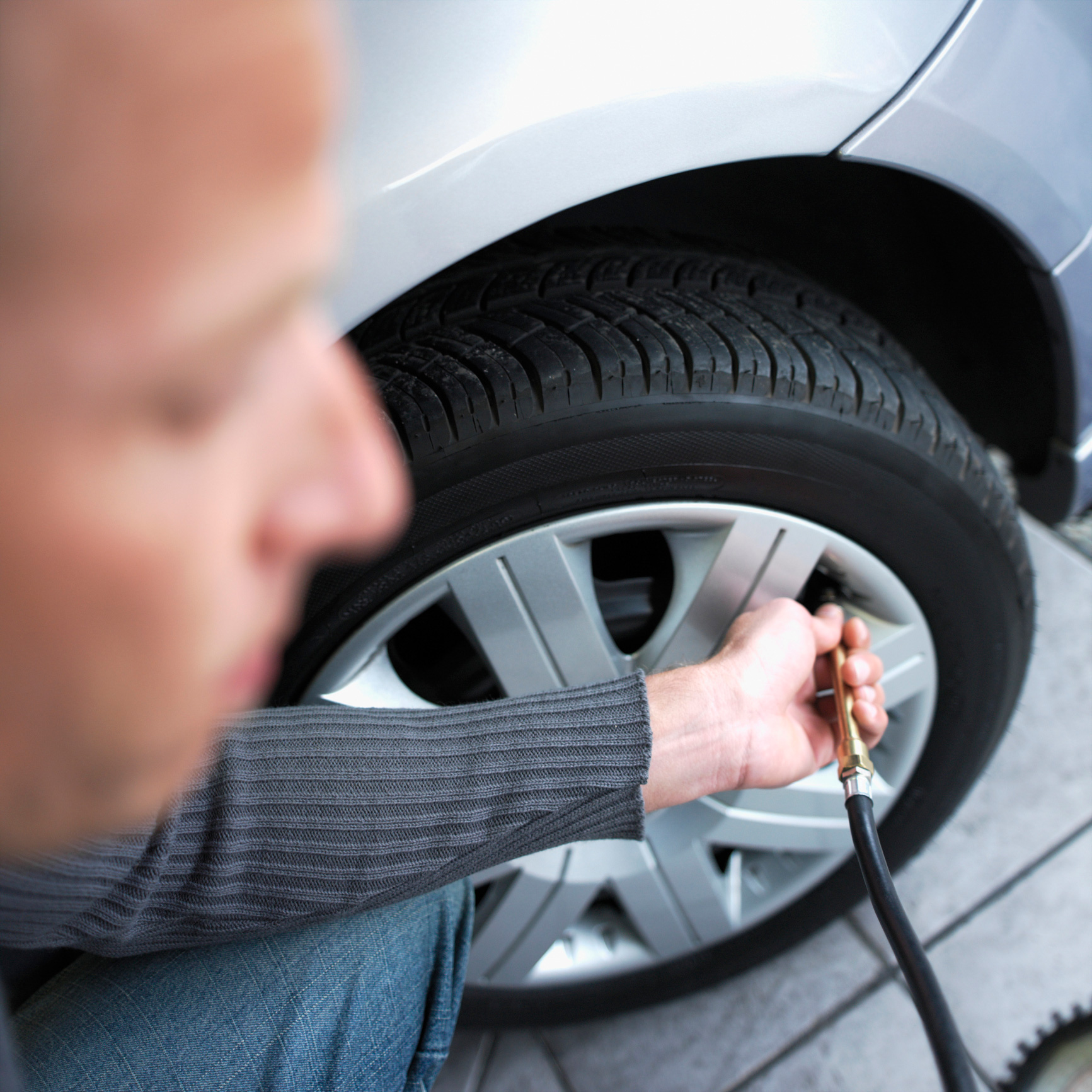 Why You Should Get Your Tire Pressure Checked This Winter