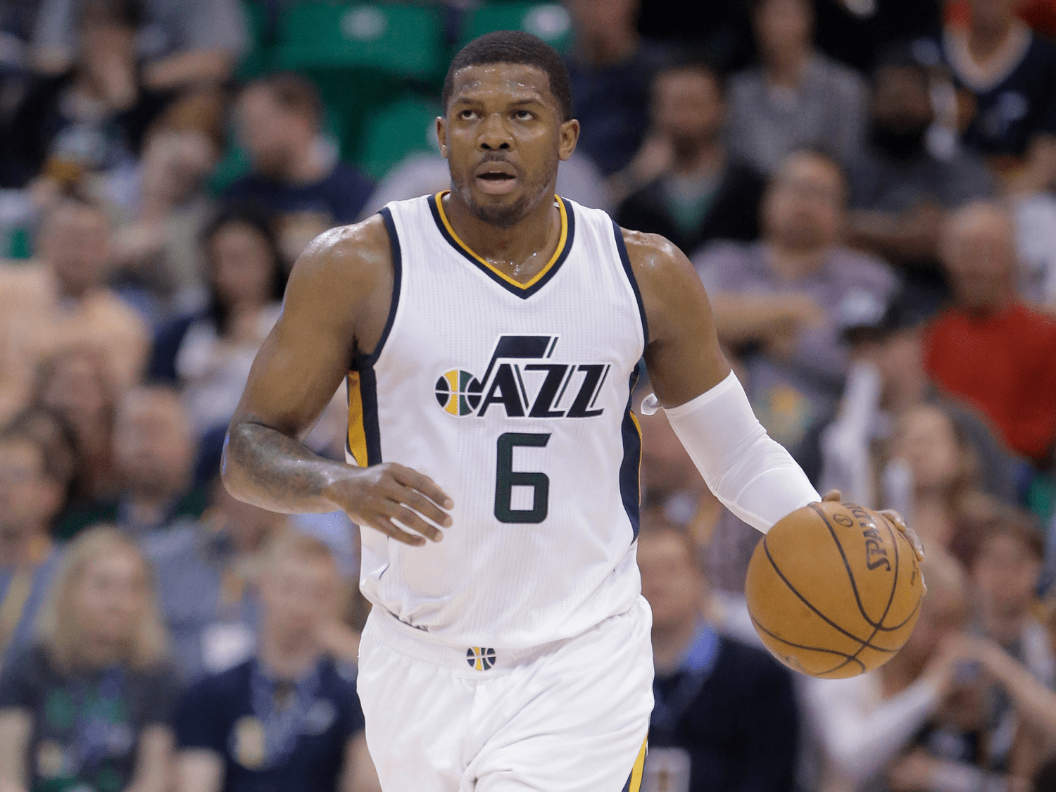 Joe Johnson has been bailing out the Jazz and keeping their season