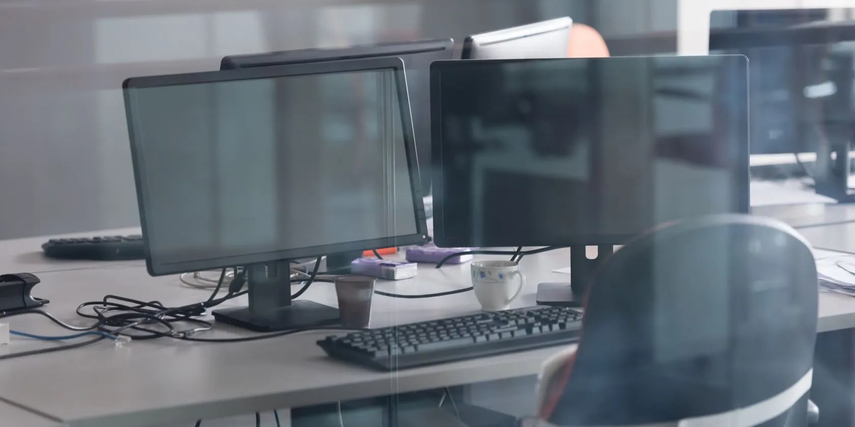 3 Easy Steps to a Dual Monitor Setup and an Extended Desktop 3 Easy Steps to a Dual Monitor Setup and an Extended Desktop