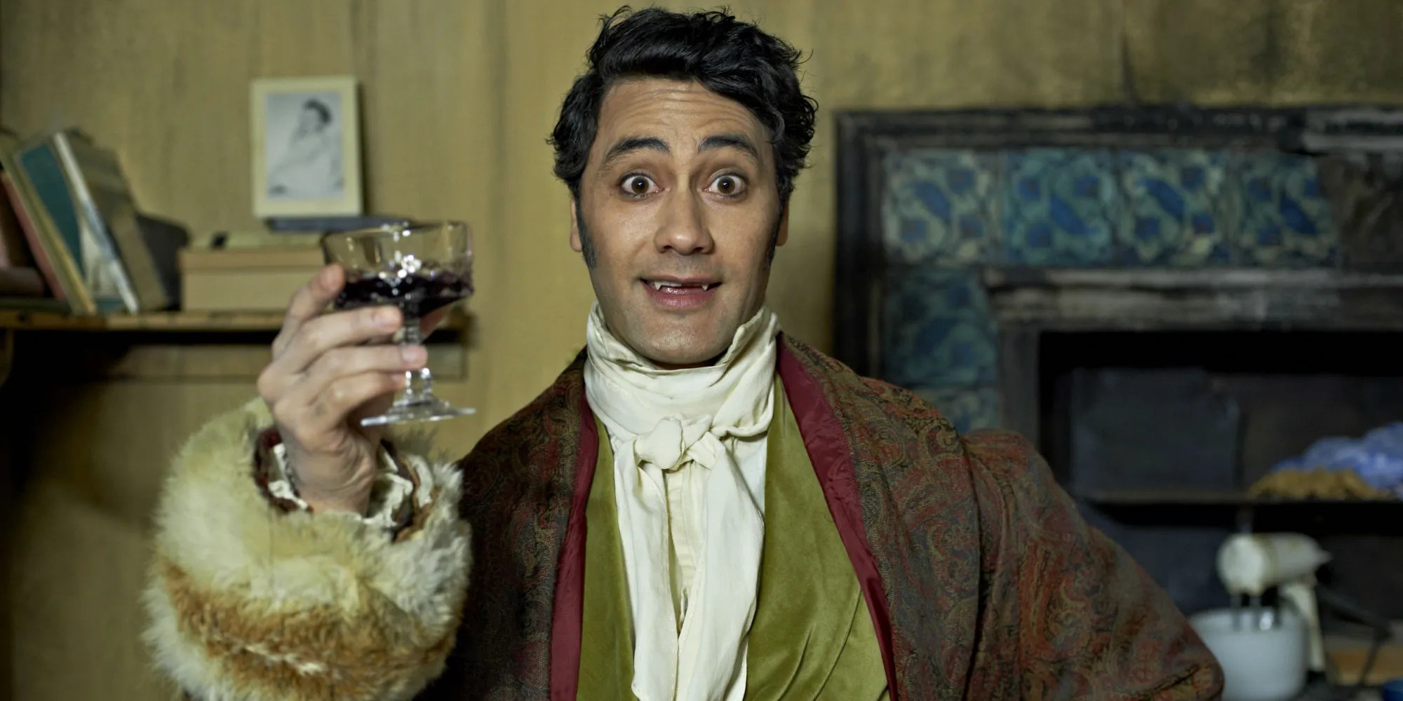 Free Guy Taika Waititi Joins Ryan Reynolds In Video Game