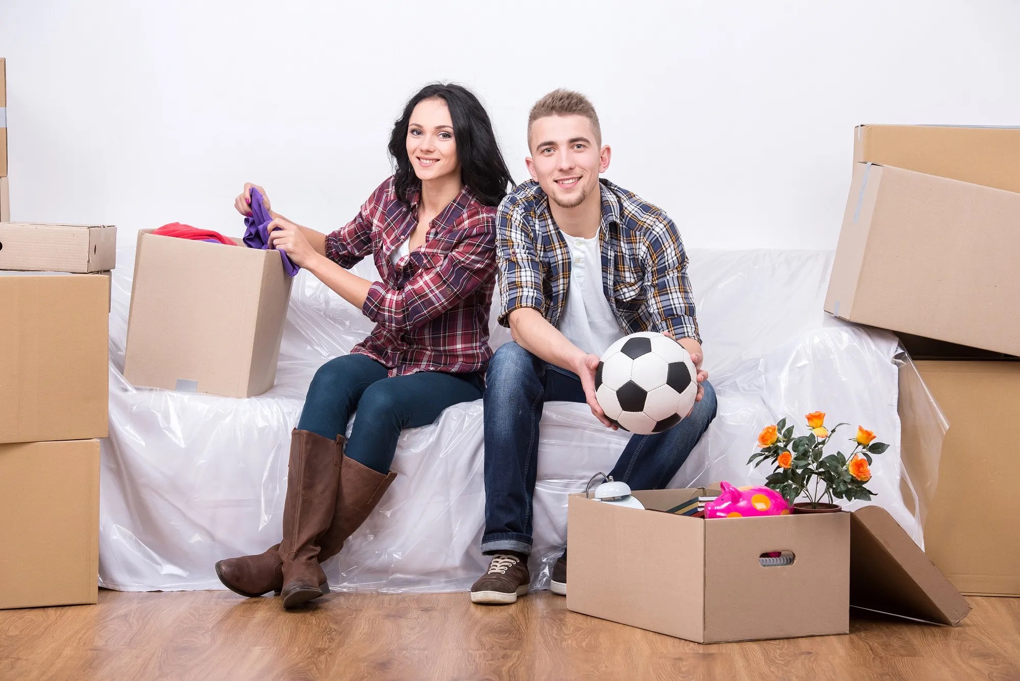 10 Signs You're Ready To Move In Together TheRichest