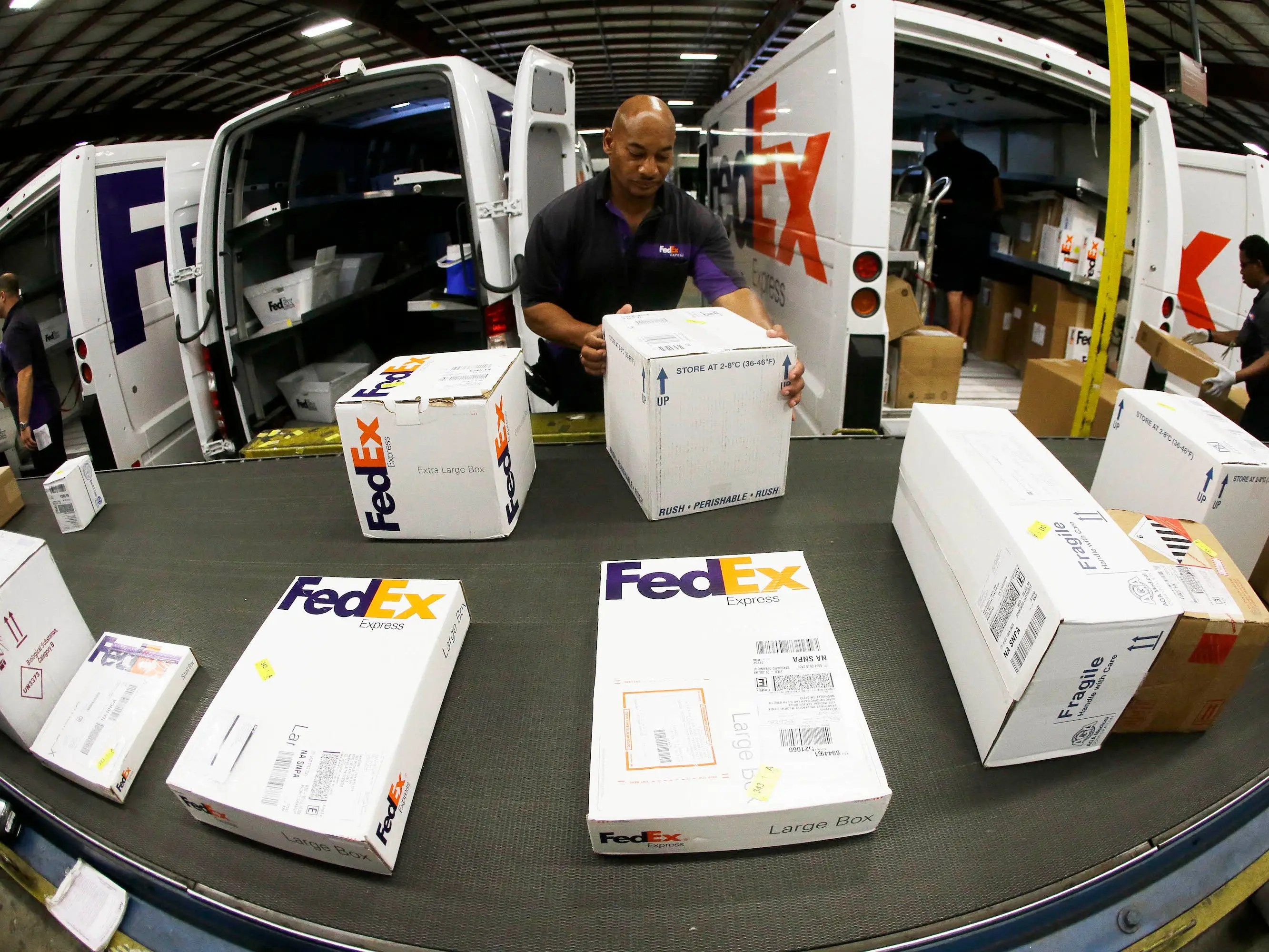 FedEx salaries revealed Here's how much the shipping giant pays tech