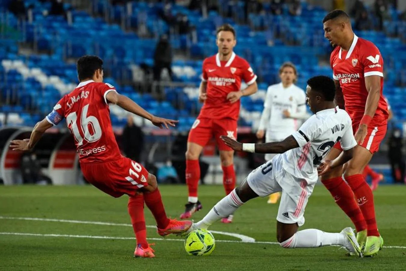Chocan en stamford bridge por semifinales de la champions league. Fotos: Las mejores imágenes del Real Madrid-Sevilla | Hoy