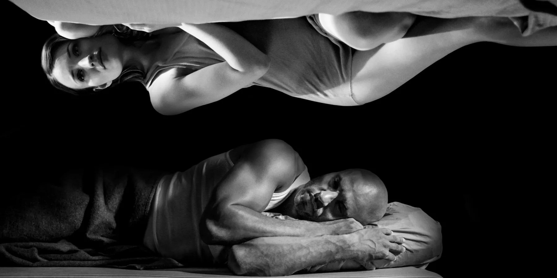 American Gods Starz Encouraged Equal Nudity Screen Rant American Gods Starz Encouraged Equal Nudity Screen Rant