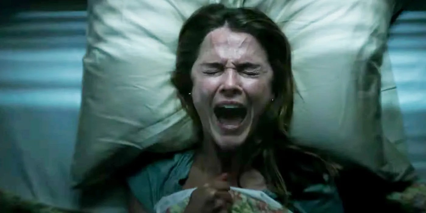 Keri Rusell Antlers.jpg?q=50&amp;fit=crop&amp;w=740&amp;h=370&amp;dpr=1