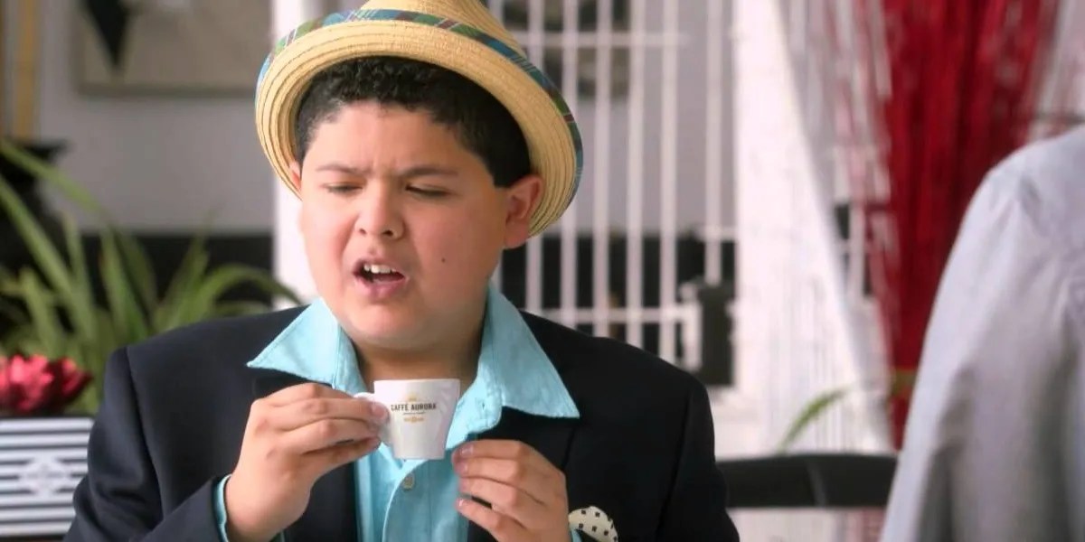 Modern Family Why Manny Is Actually The Show's Main Character LaptrinhX