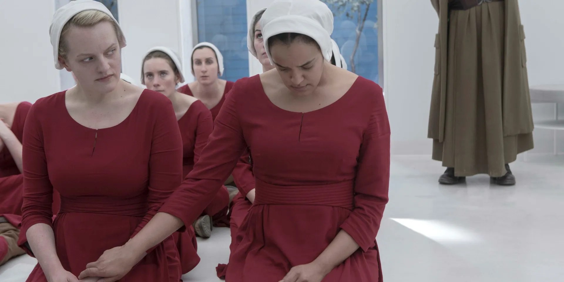 The Handmaid's Tale 8 Characters That Should Still Be Alive Movie