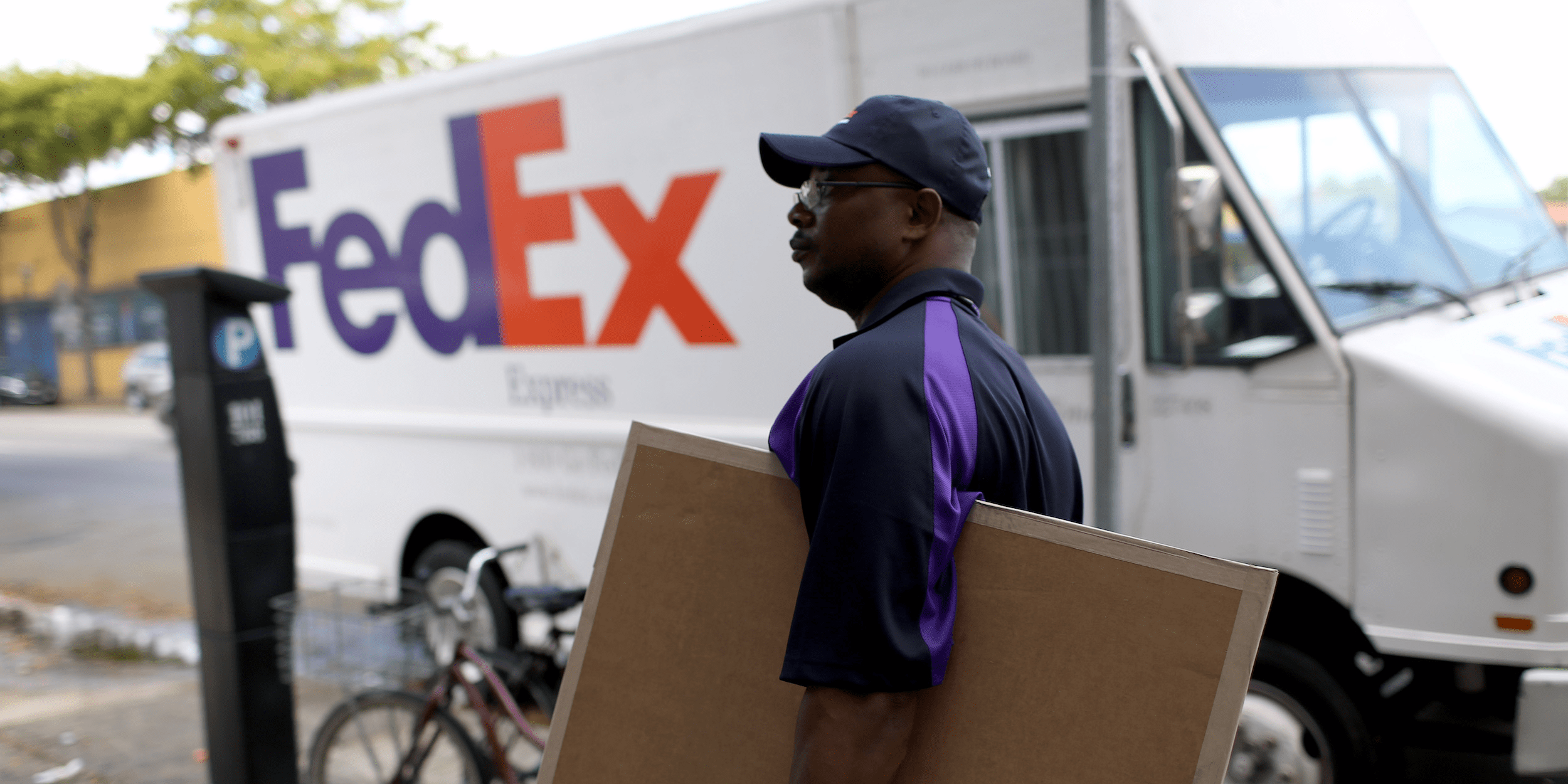 FedEx crushes Q2 2018 earnings and revenue, boosts fullyear guidance