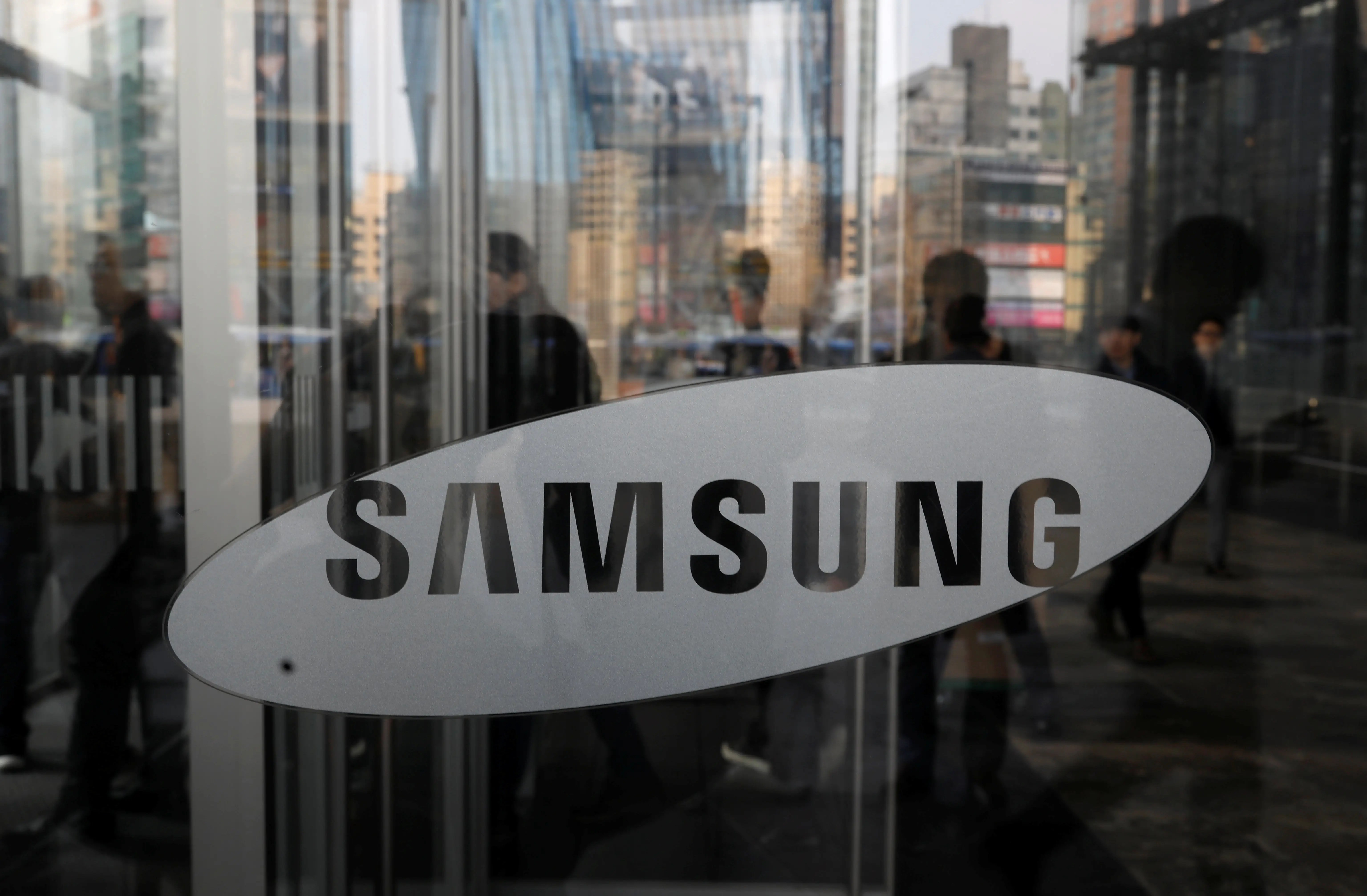 Samsung could one of Orange's providers for French 5G license