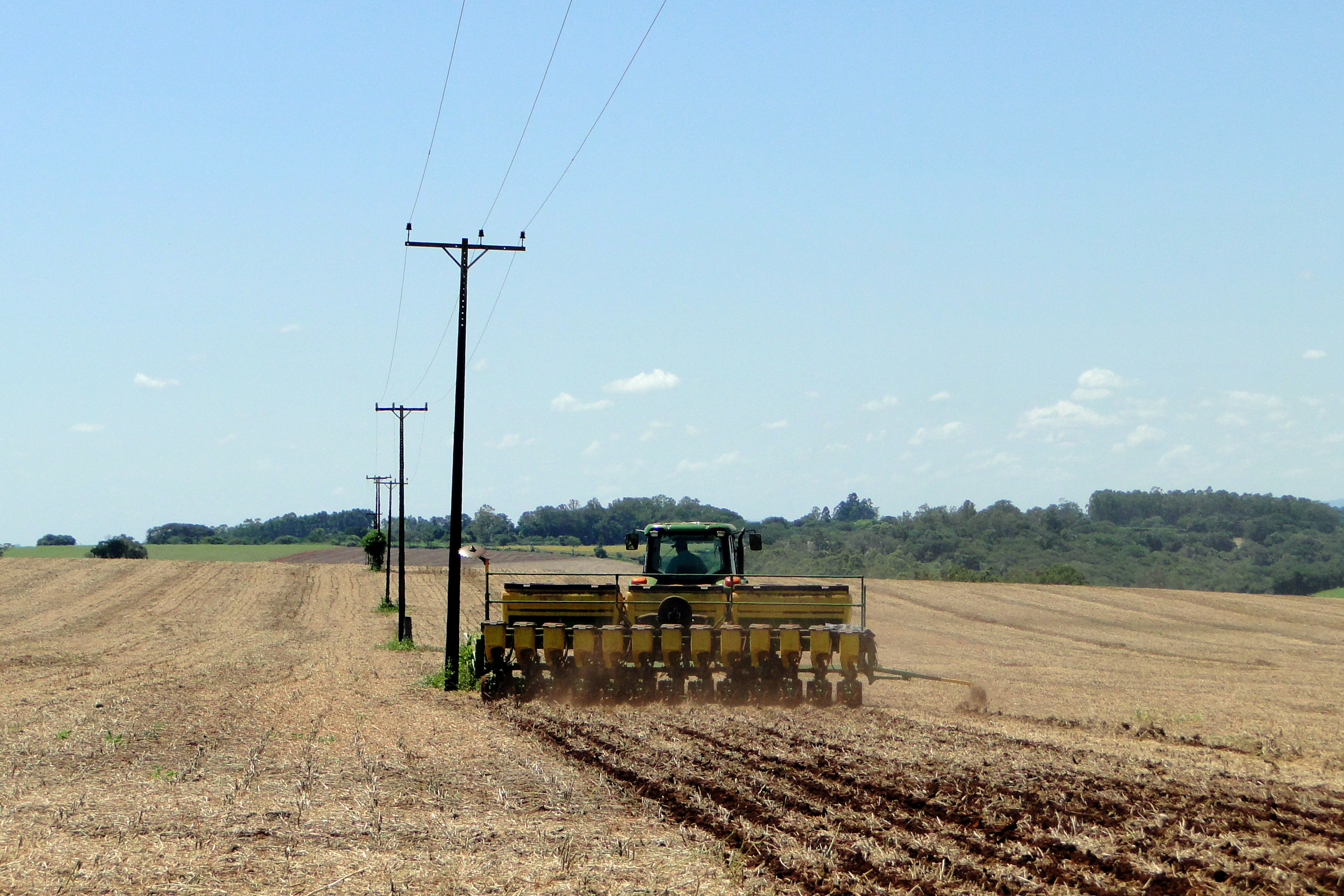 Copel alerta para cuidados com a rede elétrica na área rural Geral