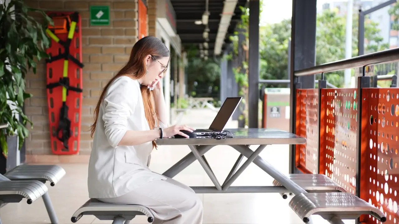 Study for free! Medellín opens more than two thousand places with Oracle to learn about Artificial Intelligence