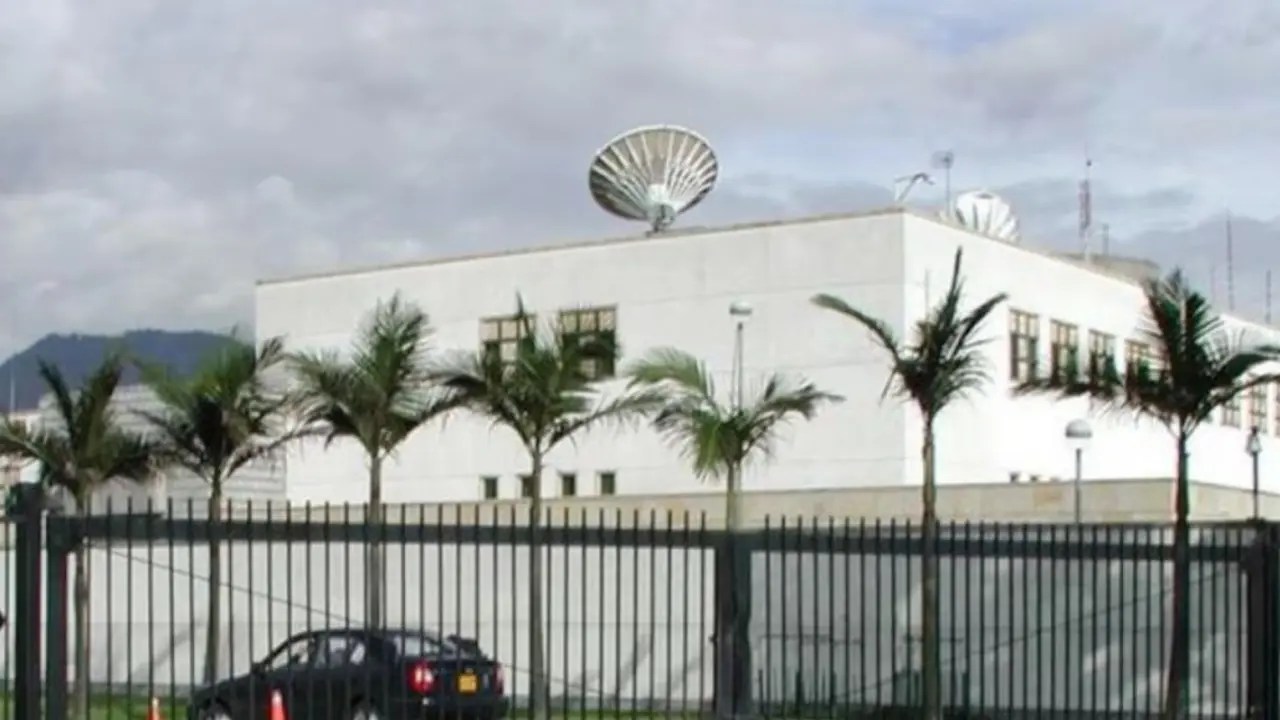 Embajada de EE.UU. emite alerta por marchas de Petro