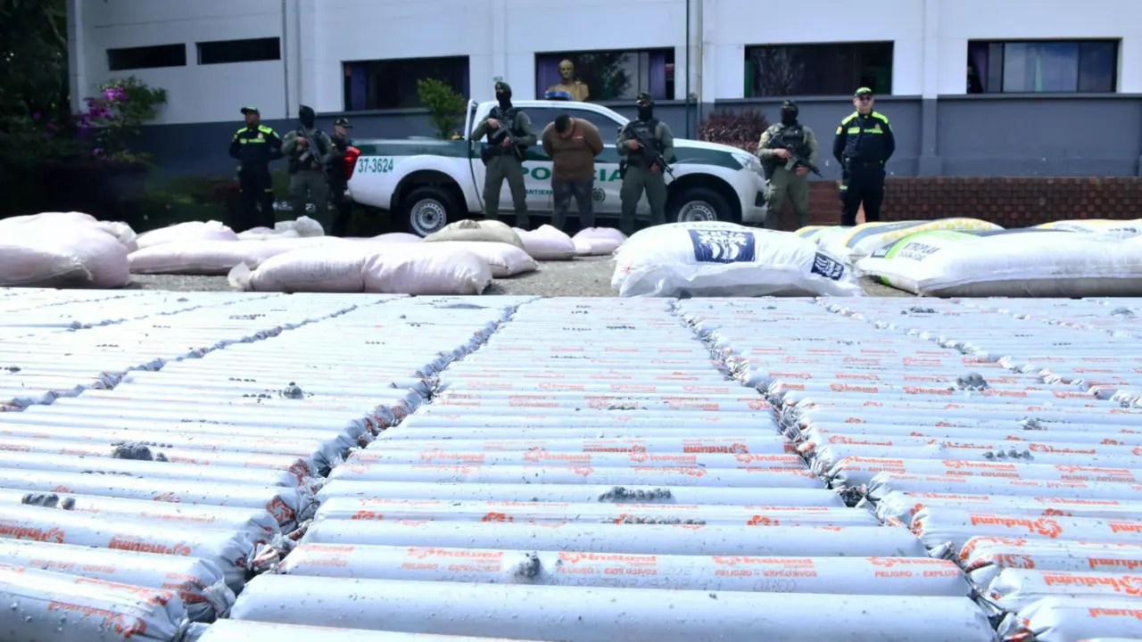 Fico reaccionó tras el hallazgo de explosivos en Medellín