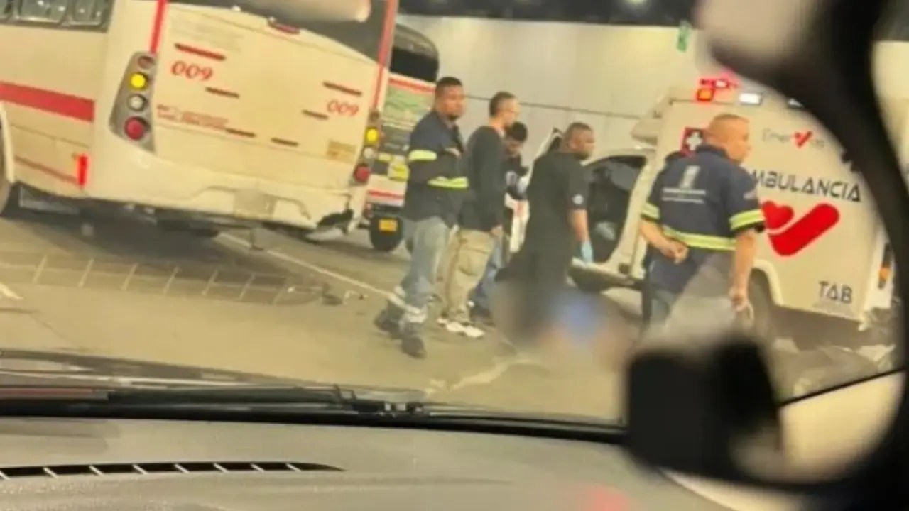 Investigan accidente con posible muerte en soterrado/Min30