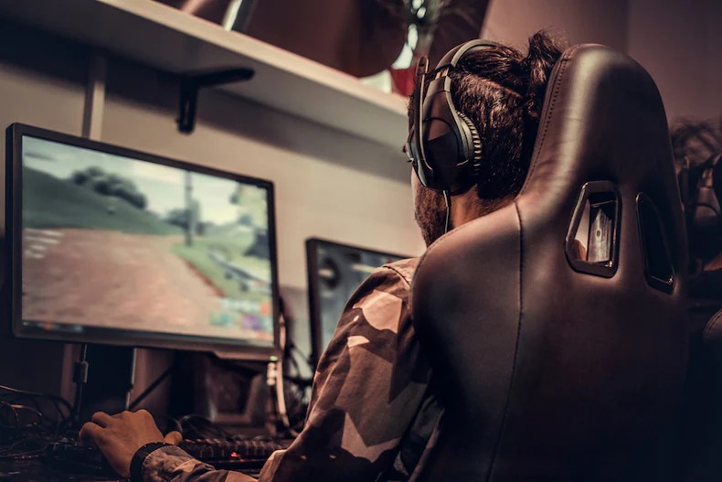 The Gamer's Guide to Optimal Ergonomics FlexiSpot