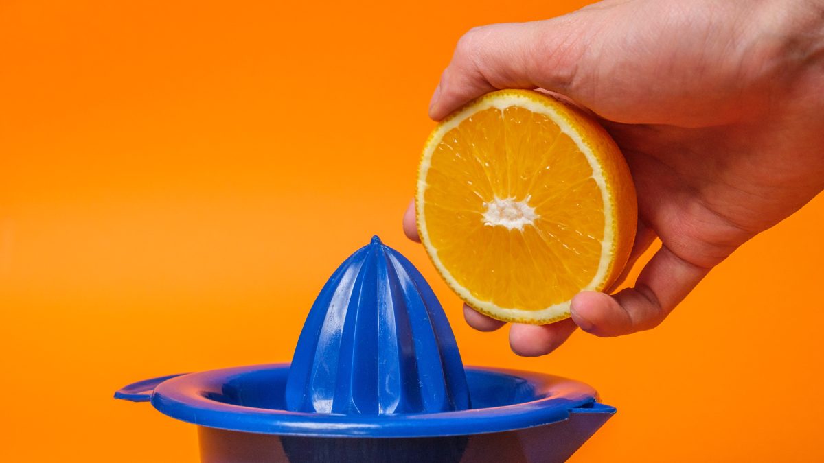 Qué exprimidor usar y otras dudas sobre el zumo de naranja