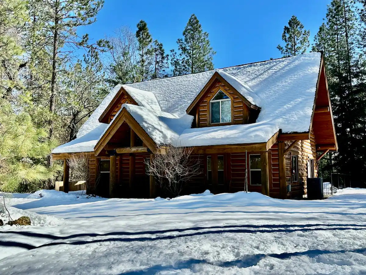 Lake Shasta Cabin