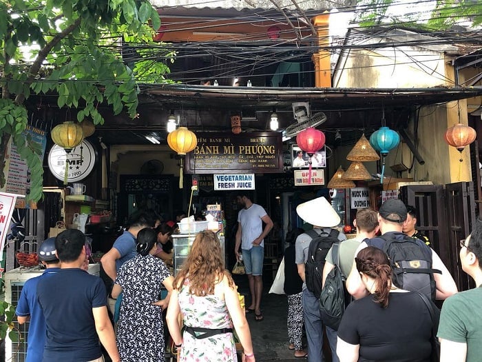 Vietnamese bread The quintessence of Vietnamese cuisine