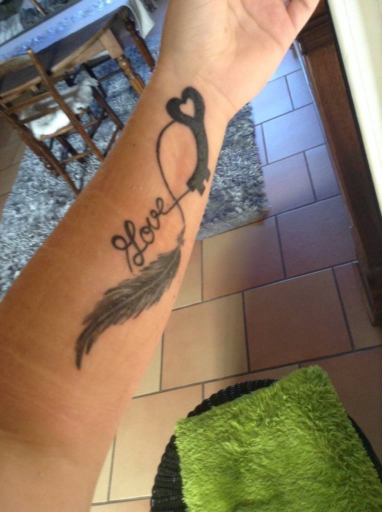 Camille Buchstaben / Kalligraphie Foto Tattoo 2871