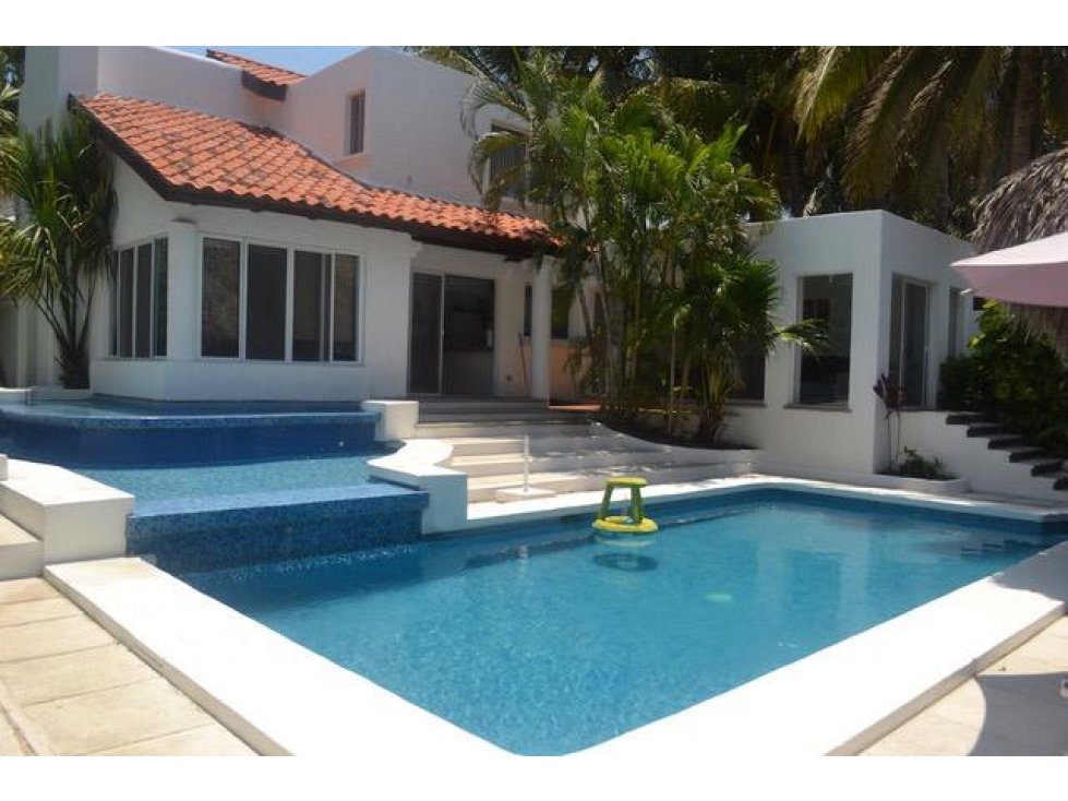 CASA A LA VENTA EN LA PLAYA US215,000 USD