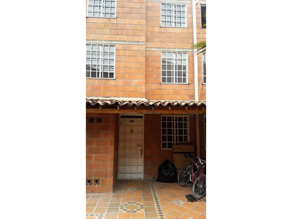 CASA VENTA NOGALES DE TERRANOVA NIQUIA / BELLO 163.000.000 COP