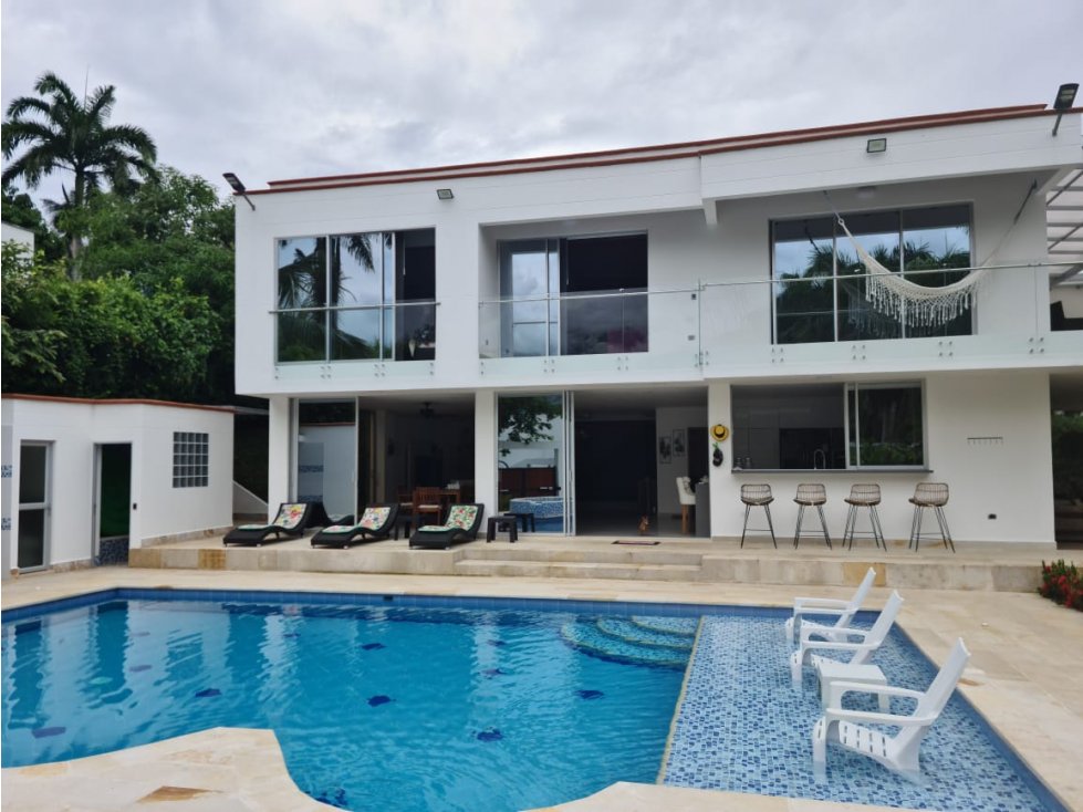 Venta Cabaña San Jerónimo, Antioquia. 1.450.000.000 COP