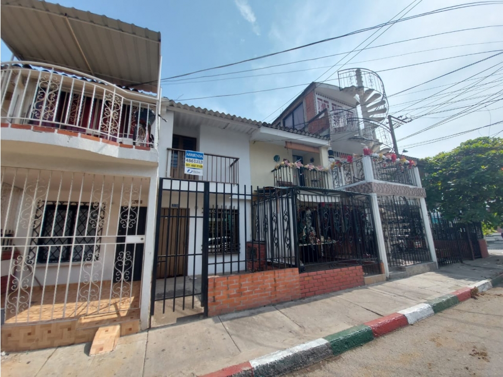 Alquiler casa en el barrio Brisas de los Alamos 600.000 COP