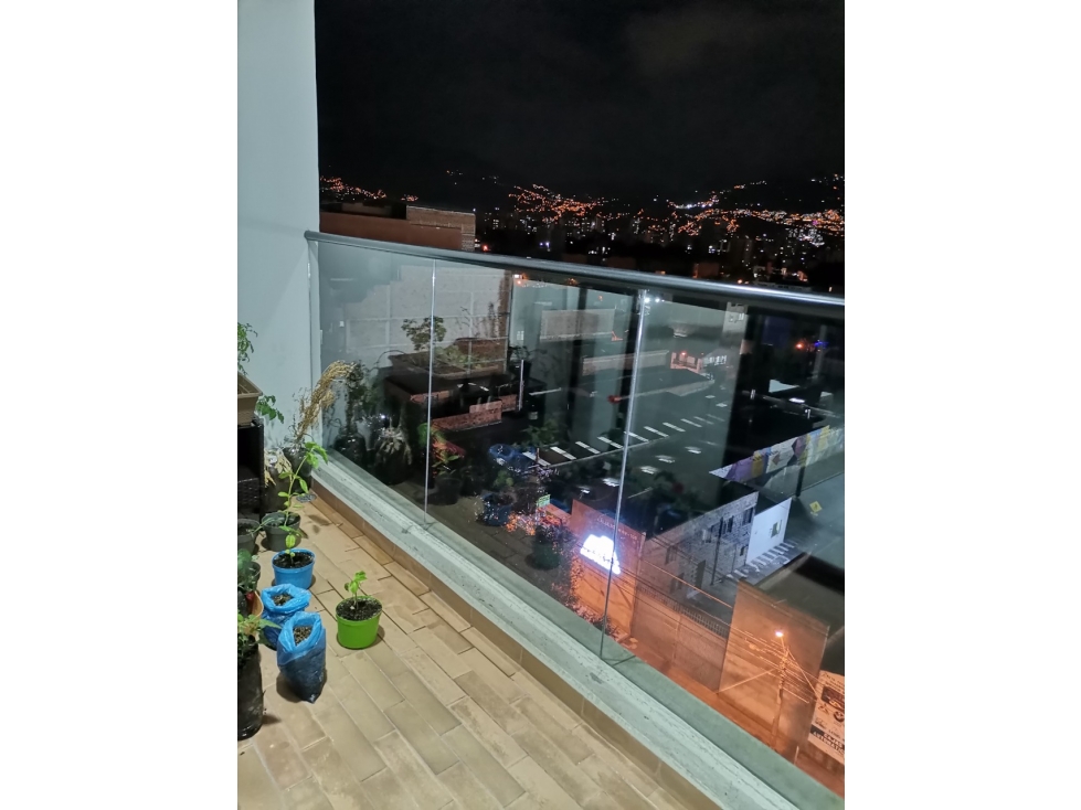 FOR SALE APARTMENT / BELEN ROSALES, MEDELLIN