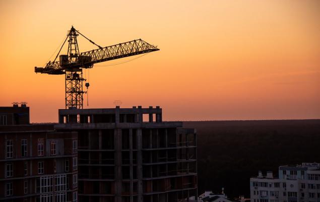 Heavy Construction Industry Looks Good 3 Stocks to Buy October 31