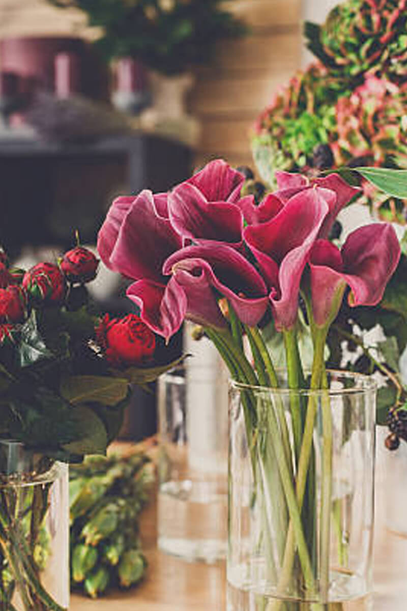 The Beauty in Ordering Flowers Online and Having Them Delivered to Your