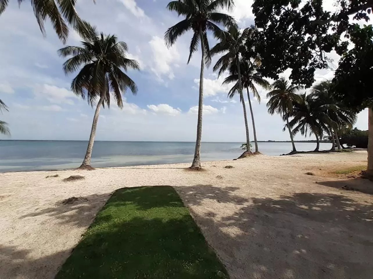 Cuba Beach House StayInLoreto