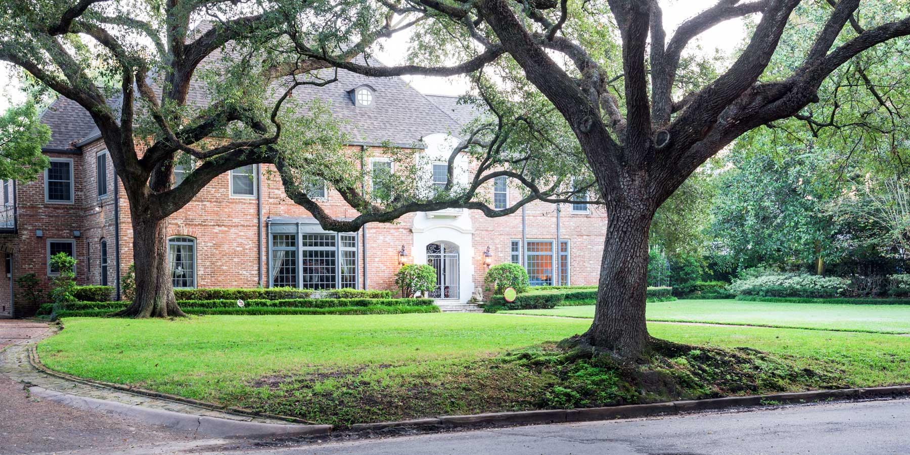 Houston, TX Airbnb & VRBO Property Management Vello