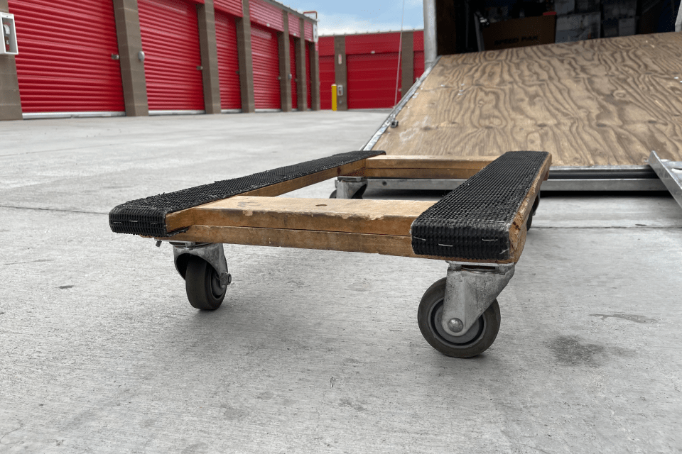 How To Use A Dolly Guide From Professional Movers