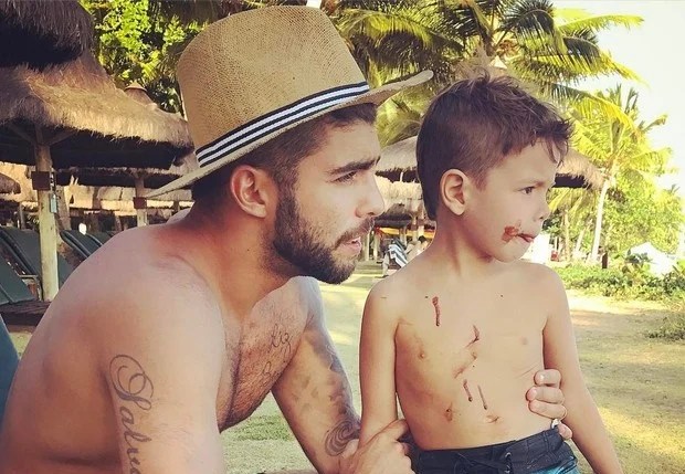 Pedro Scooby faz segunda tatuagem em homenagem aos filhos Pedro Scooby coloca filho em risco em brincadeira muito perigosa e