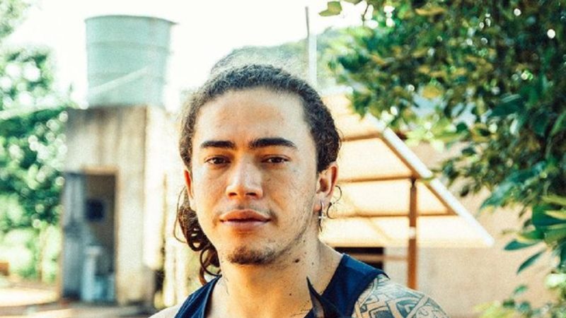 Além de Whindersson Nunes e Caio Castro, outros famosos também sofreram Whindersson Nunes, após morte do filho, tatua o rosto com homenagem