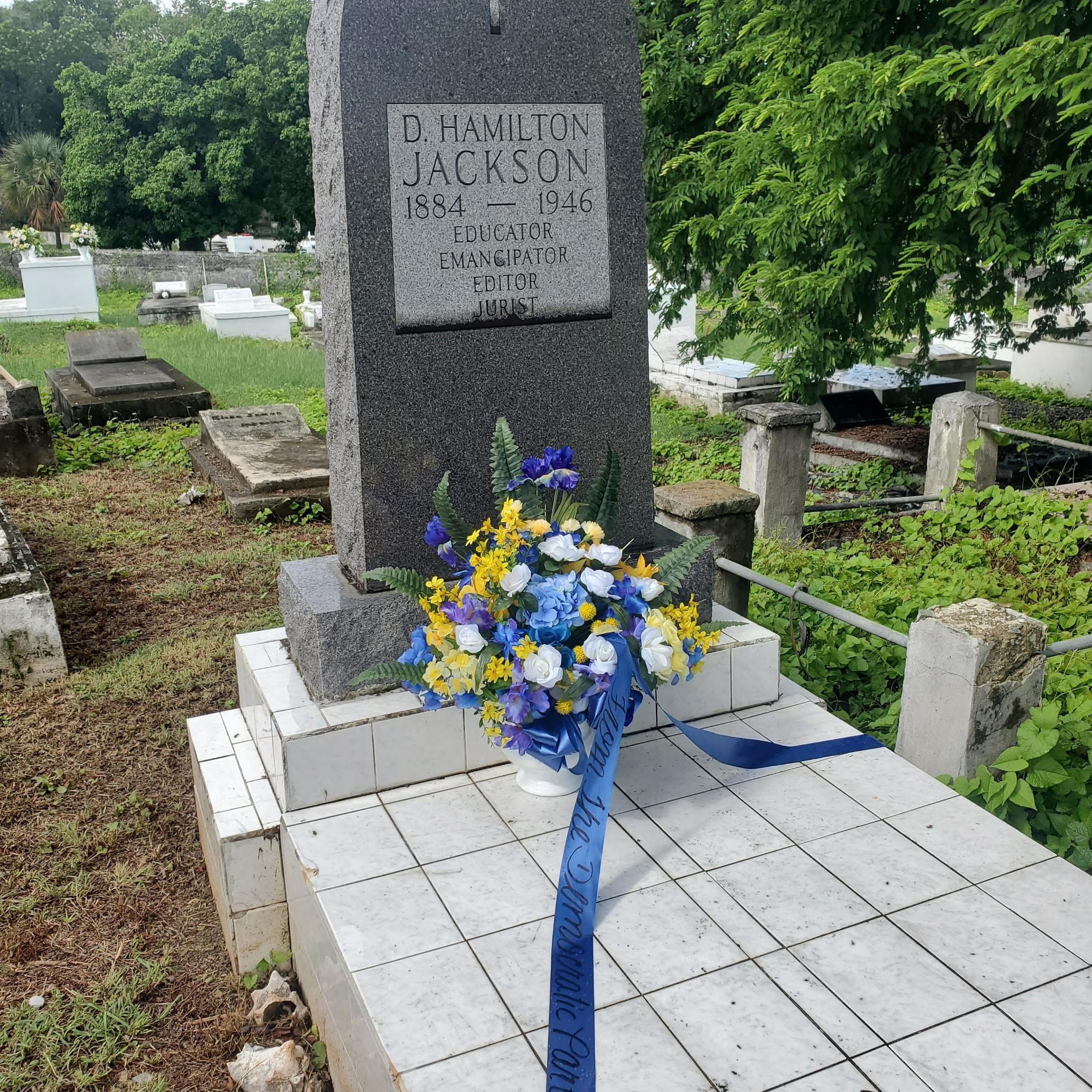 Youth Volunteers Clean David Hamilton Jackson’s Gravesite Ahead of